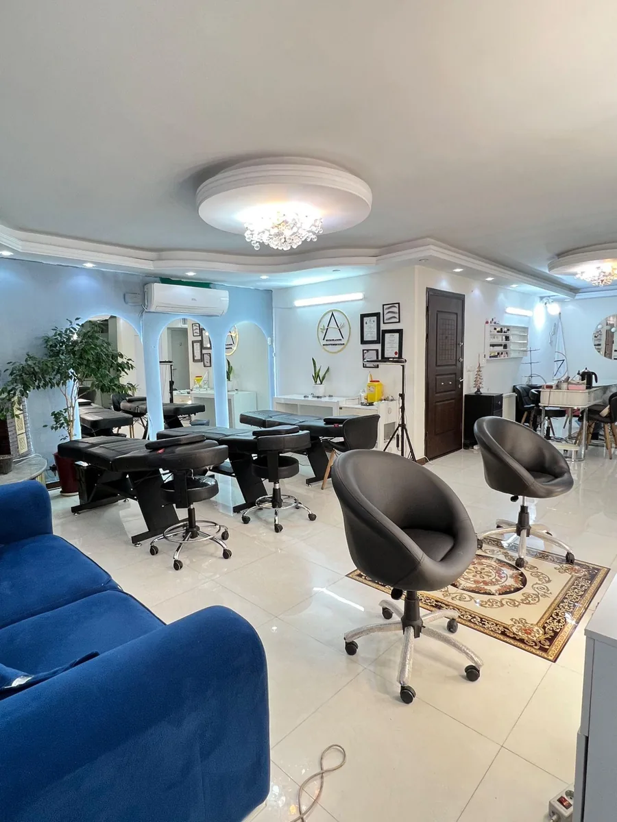 فضای سالن زیبایی النازچراغی