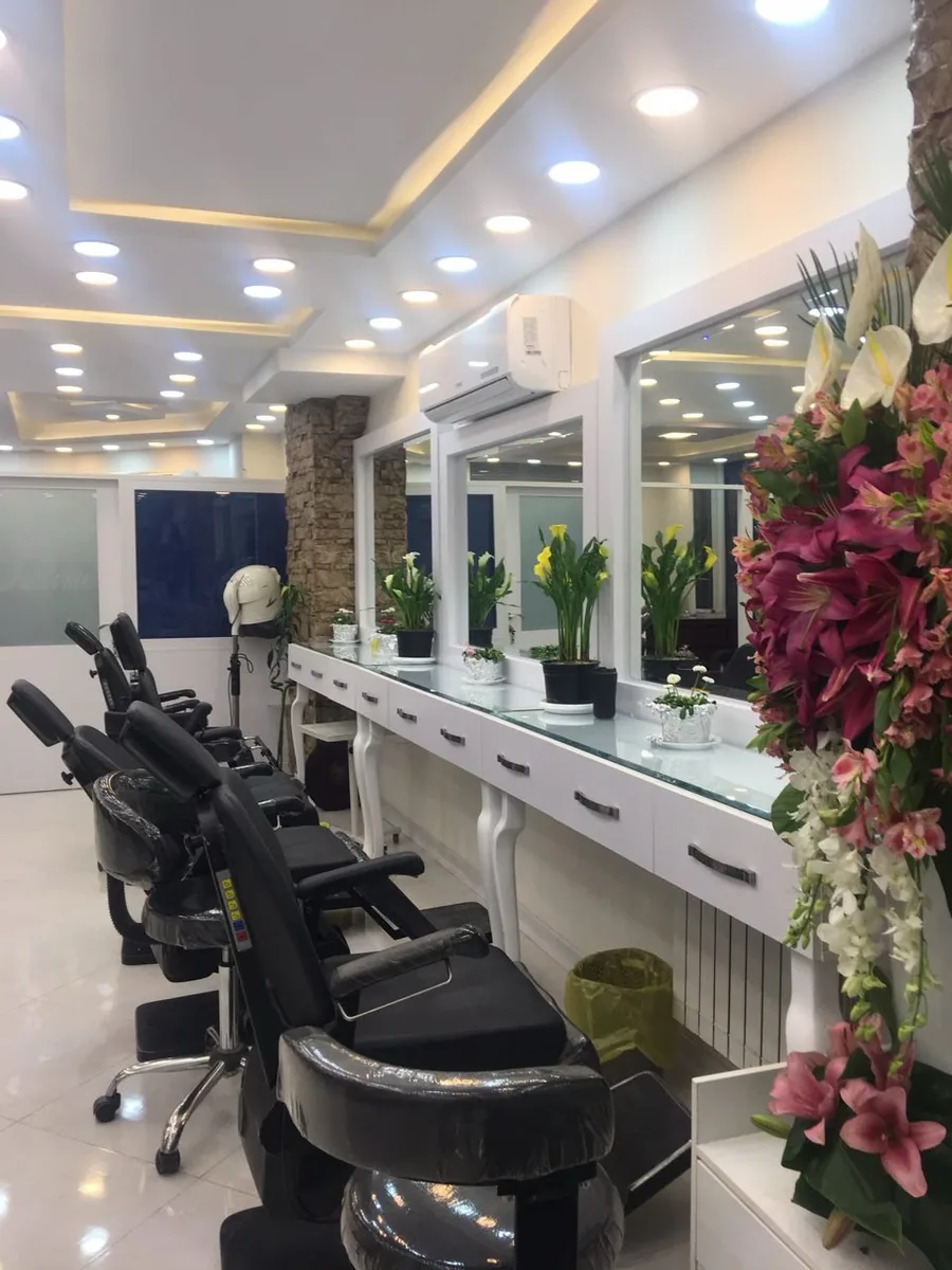 فضای سالن زیبایی سالومه